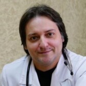 Байрамов Руслан Александрович, терапевт