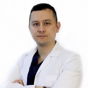 Усунгван Максим Вячеславович, пластический хирург