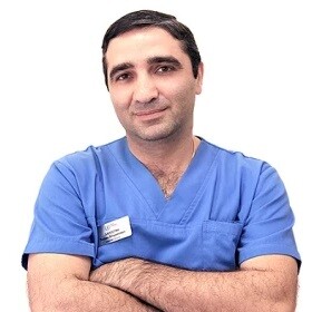 Барсегян Тигран Владикович, стоматолог-терапевт